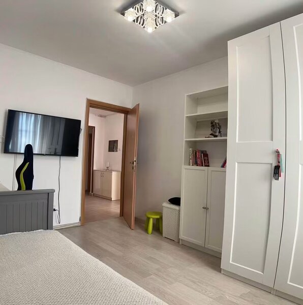 Berceni, 4 camere, 89 mp, 2 grupuri sanitare, bloc anvelopat,